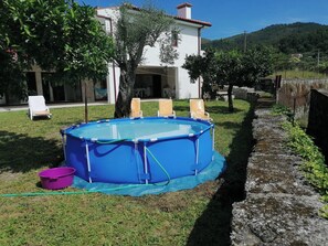 Outdoor spa tub - Old Cellar House in Gerês (Braga)