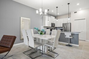 Dining - 2 BD/ 2 BA/ Champions Gate (1137 DL) (Kissimmee)