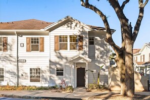 Exterior - 4 BD/ 3 BA/ Lucaya Village (8-101) (Kissimmee)