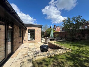 Cottage | Outdoor dining - Havendale (Chesterfield)