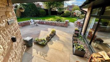 Cottage | Outdoor dining