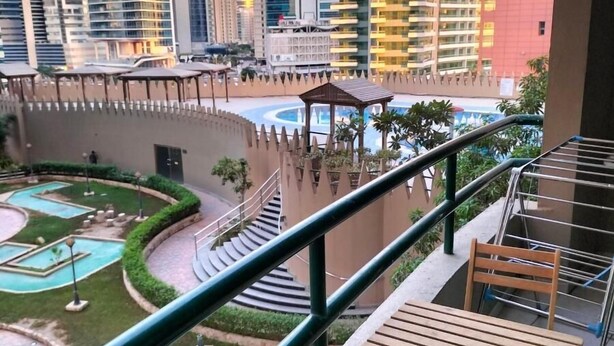 Exterior - Beautiful Partition Room in Tecom (Dubai)