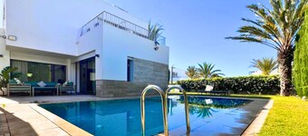Luxury 3-bedroom villa in marvelous Taghazout 500 m From Beach-Pool and Garden