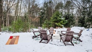 Property grounds - Epic Poconos Pad - Pool - Hot Tub - Gym - Golf Sim (East Stroudsburg)