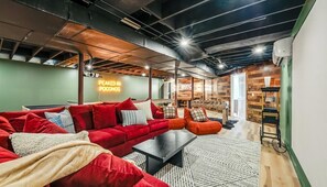 Interior - Epic Poconos Pad - Pool - Hot Tub - Gym - Golf Sim (East Stroudsburg)