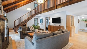 Interior - Catskills Mountain Home Near Windham w/ Fireplace & Open Living Deer Run Lodge by Avantstay (Prattsville)