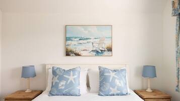 Talo | 3 makuuhuonetta, työpöytÀ, internet