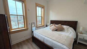 2 chambres, fer et planche à repasser, Wi-Fi gratuit, draps fournis