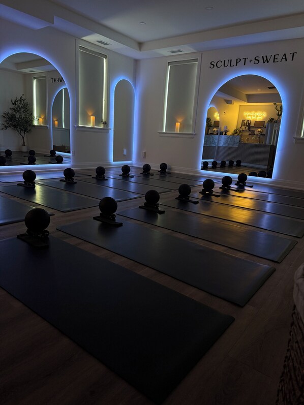 Fitness facility - 
Brand New! Downtown Stratford - The Blowes Inn 2C: 2 Bedrooms! (Stratford)