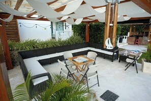 Outdoor dining - Altos De Cabrera Village (Cabrera)