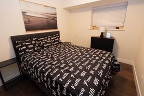 2 Schlafzimmer, Schreibtisch, Bügeleisen/Bügelbrett, kostenloses WLAN