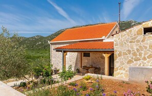 Exterior - 2 bedroom awesome home in Desne (Desne)