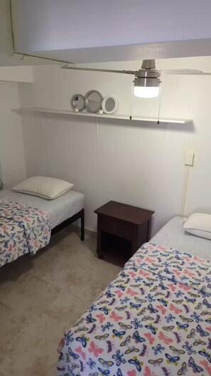 2 bedrooms, iron/ironing board, WiFi, bed sheets - Two bedrooms close to Plaza Las Americas (San Juan)