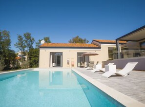 A heated pool - Villa in Paradise with Heated Pool - Three Bedroom Villa With Terrace (Labin)
