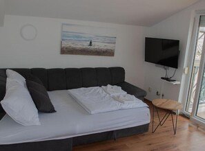1 bedroom, iron/ironing board, Internet, bed sheets - Apartments Rivijera 1- One bedroom apartment III (Selce)