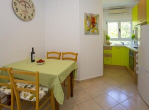 Dining - Two Bedroom Apartment With Terrace And Sea View (A1) (Podgora)