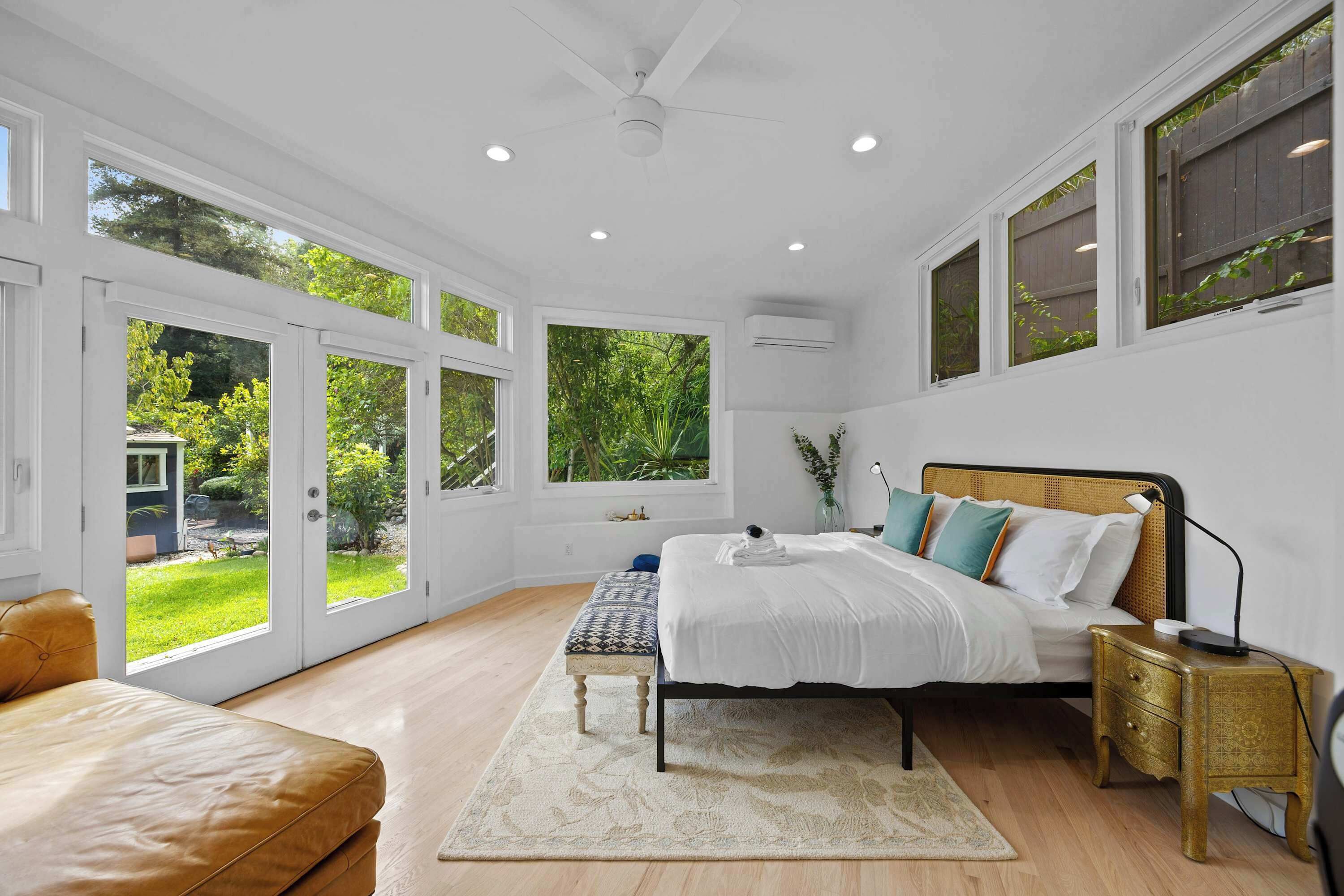 3 dormitorios, tabla de planchar con plancha, cuna de viaje y wifi