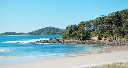 Karingal Beach Cottage Fingal Bay
