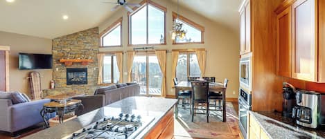 Réfrigérateur, micro-ondes, plaque de cuisson, lave-vaisselle