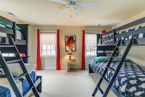 3 bedrooms, desk, Internet, bed sheets - 2 Mi to Bethany Beach! Spacious Family Retreat (Ocean View)