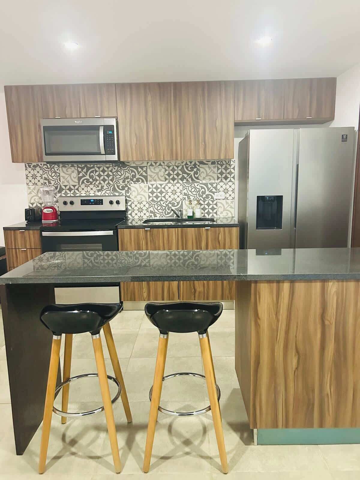 Fridge, microwave, oven, stovetop