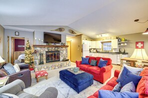 TV, fireplace, books, stereo