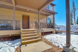 Exterior - 5 Mins to Brian Head Resort: Family Gem w/ Views (Brian Head)