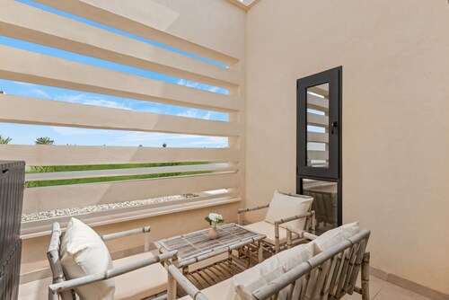 Dreaminblue Villa by Fidalsa