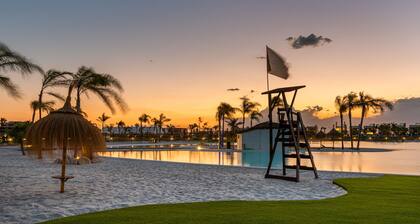 Dreaminblue Villa by Fidalsa
