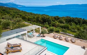 A heated pool - Pet friendly home in Ravni with sauna (Ravni)