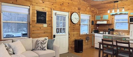 Télévision, lecteur de DVD, livres, vidéothÚque