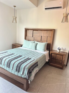 2 habitaciones, tabla de planchar con plancha, wifi y ropa de cama 