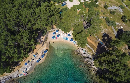 Awesome apartment in Veli Losinj with WiFi
