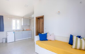 1 bedroom, free WiFi - Amazing apartment in Veli Losinj (Veli Losinj)