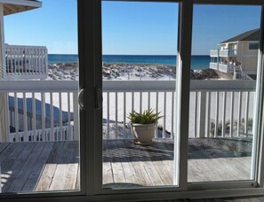 Property grounds - Beachfront Bliss with Panoramic Gulf Views | Sandpiper Cove 2152 Destin, FL (Destin)