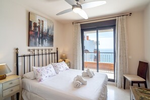 Room - Apartment in Torrox With Sea Views (Torrox)