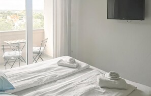 2 bedrooms, free WiFi - Lovely apartment in Rab with WiFi (Rab)