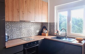 Fridge, microwave, oven, stovetop - 2 bedroom nice apartment in Rab (Rab)