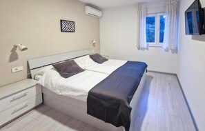 2 bedrooms, free WiFi - Nice apartment in Rab with WiFi (Rab)
