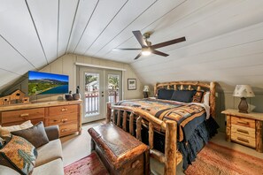 3 bedrooms, WiFi, bed sheets - Sonoma Renovated Log Cabin 3BR 2.5BA, Spa, Sauna (South Lake Tahoe)