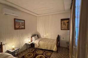 2 bedrooms, iron/ironing board, Internet, bed sheets - Apartment Dar LALA 1 - Your warm cocoon in the heart of Fez (Fès el bali)