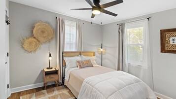 2 chambres, bureau, Wi-Fi gratuit, draps fournis