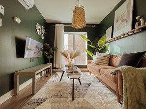 Smart TV - Charming Montréal Stay | Unit 205 (Montréal)