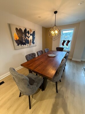 Dining - Farmhouse Spa (Newcastle)