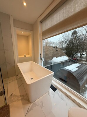 Bathroom - Farmhouse Spa (Newcastle)