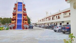 المنشأة من الخارج