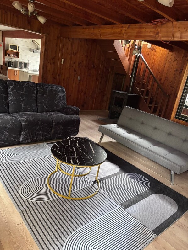 Living area - Large family home. Enjoy a spacious and fully equipped family home. (Araucanía)