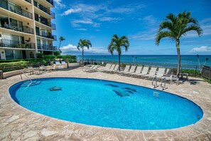 Pool - 2 Kings | Top Floor Oceanfront | Big Lanai | Views from the Top (Lahaina)