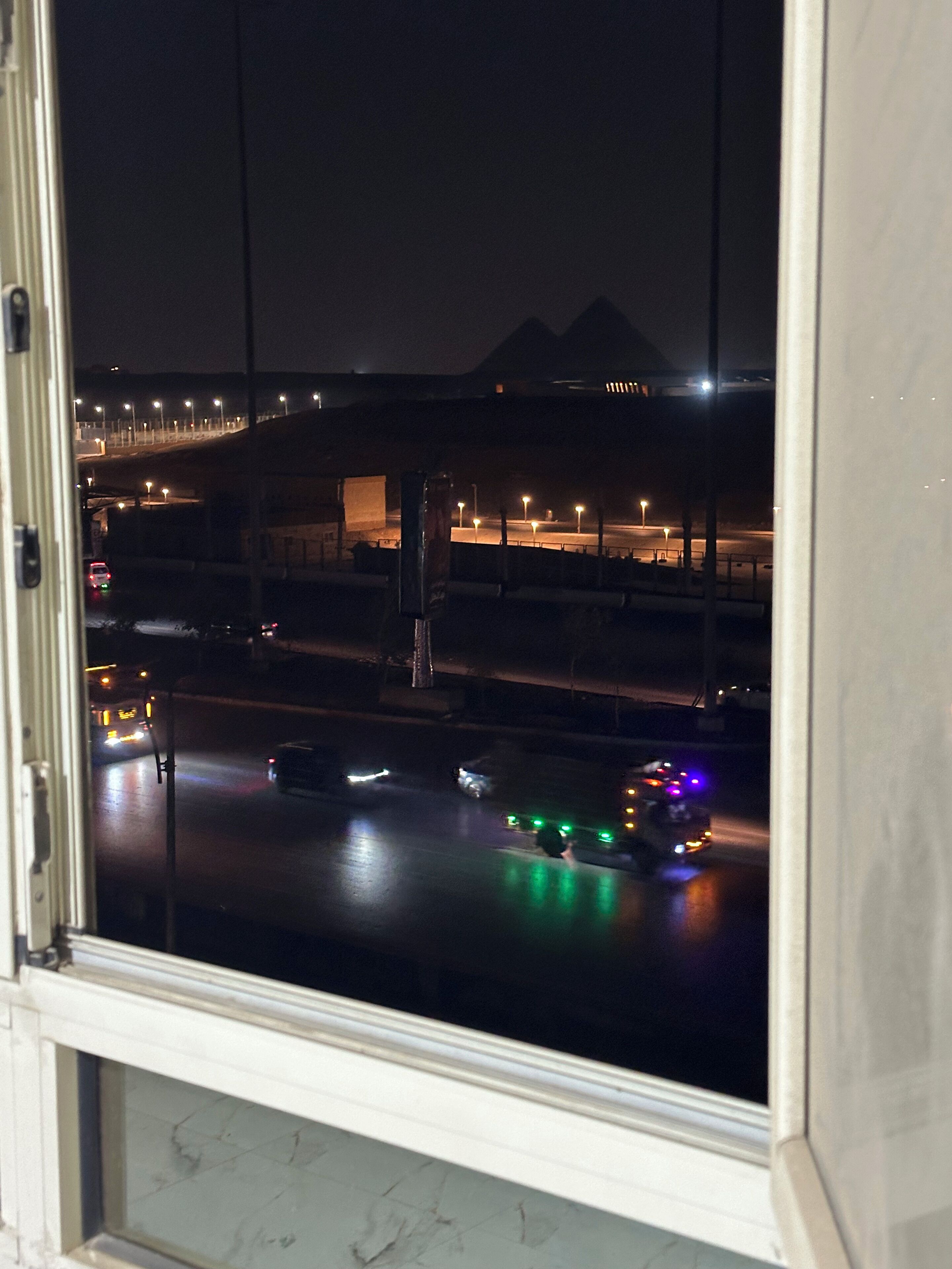 Habitación doble Deluxe, vista a la ciudad | Wifi gratis 