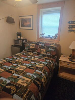 WiFi, bed sheets